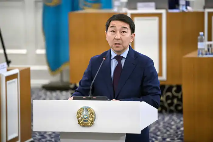Первый проект новой Конституции Казахстана представлен Атырау