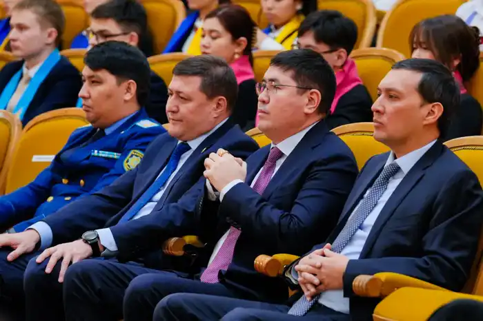 Спектакль о вреде наркотиков в театре 'Жастар' Атырау
