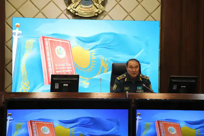 В МЧС прошло собрание по разъяснению изменений в Конституции Казахстана Атырау