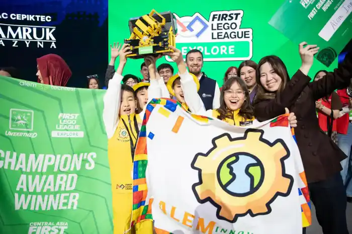 Команда из Алматы Champions Award Winner FIRST Robotics чемпионат 2026 Атырау