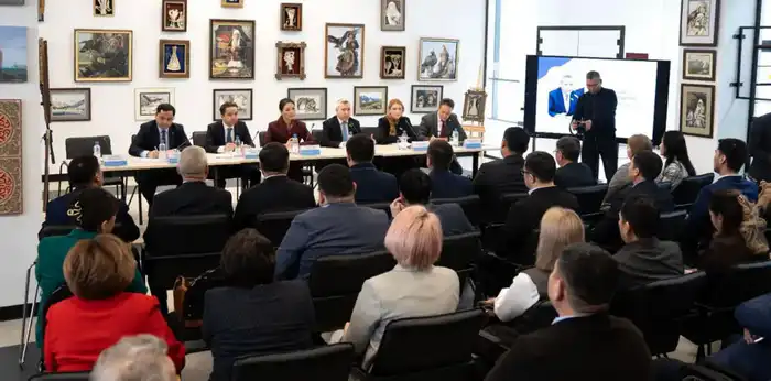 Основные положения проекта новой Конституции и роль молодежи обсудили на экспертной встрече (6)