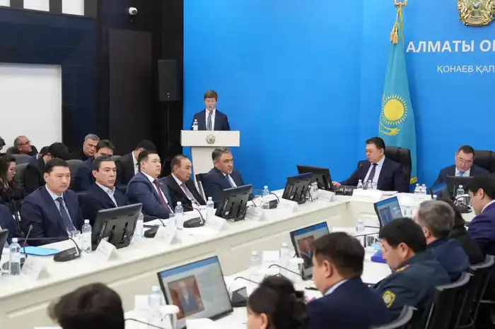 Канат Бозумбаев в Алматинской области обсудил водосбережение и контроль за посевами риса Атырау