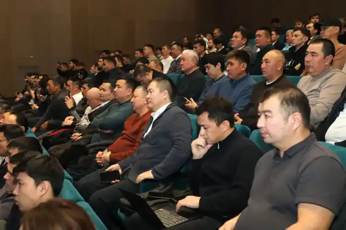 Форум отцов в Алатауском районе Алматы: укрепление института семьи и формирование ответственного отцовства Атырау