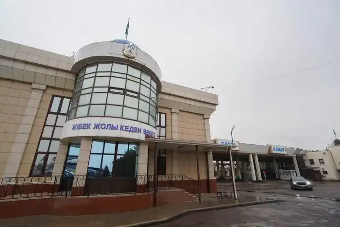 Таможенные посты Туркестанской области: новые горизонты для потока автомобилей и граждан Атырау