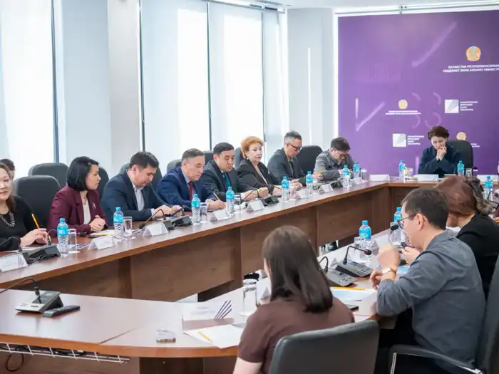 В столице рассмотрели вопросы сохранения историко-культурного наследия в контексте новой Конституции (2)