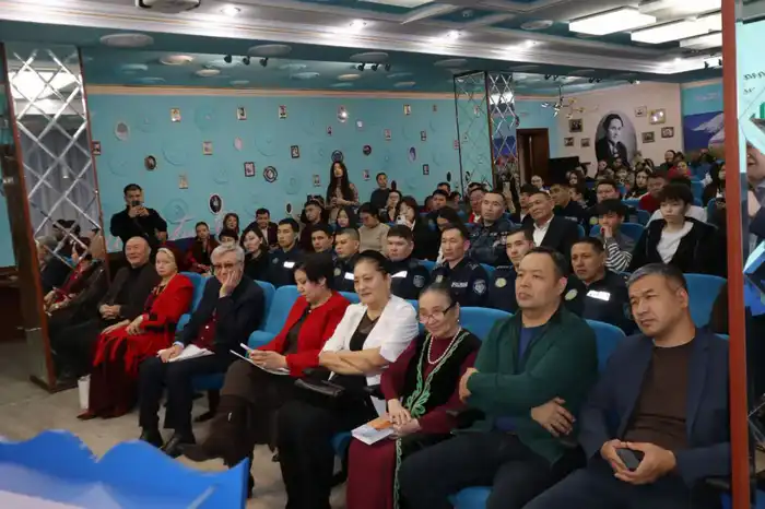 Литературно-музыкальный вечер поэзии Мукагали Макатаева 95 лет Атырау