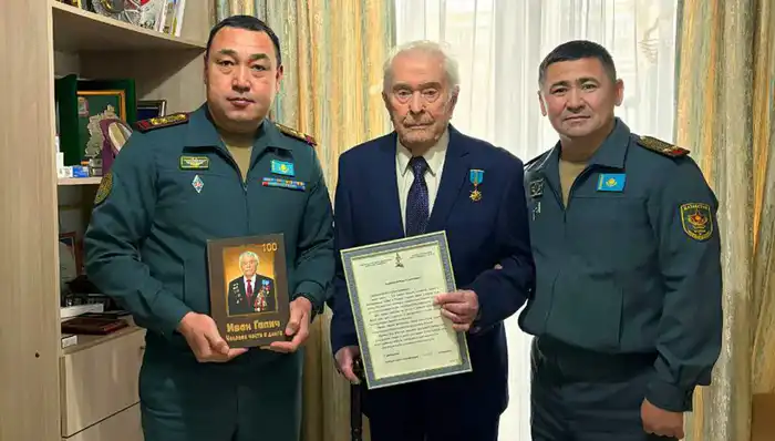 Поздравление ветерана войны Ивана Гапича со 103-летием подчеркивает значимость сохранения исторической памяти и поддержки старшего поколения Атырау