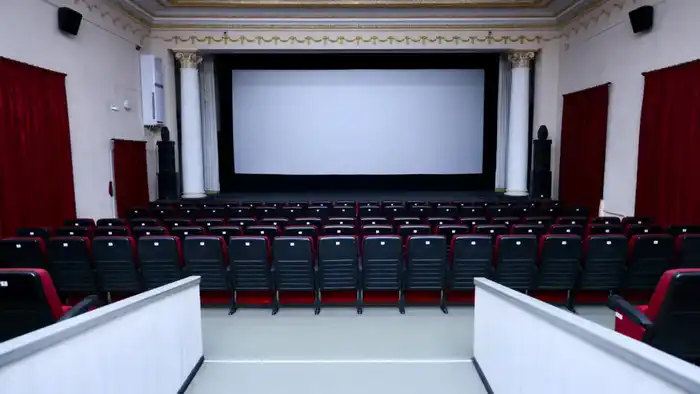 Кинозал «Сарыжайлау» вновь открывает двери для зрителей с 19 февраля Атырау