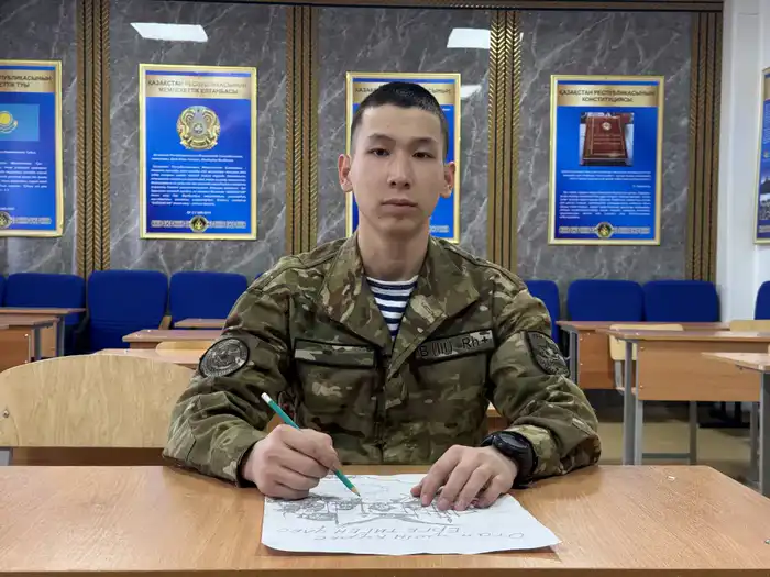 Военная служба в кисти: матрос рисует героев Казахстана Атырау