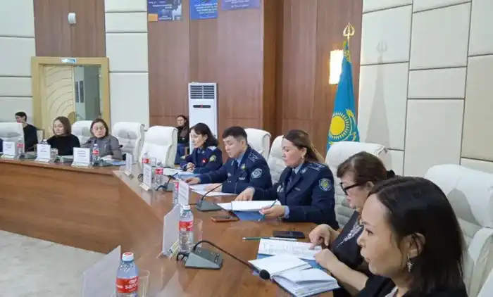 Семинар по борьбе со сталкингом в Доме дружбы Атырау