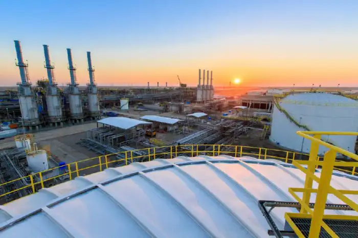 Chevron укрепляет позиции в Ираке: возможный переход активов «Лукойла» и эксклюзивные переговоры с Basra Oil Company могут изменить баланс сил на рынке нефти Атырау