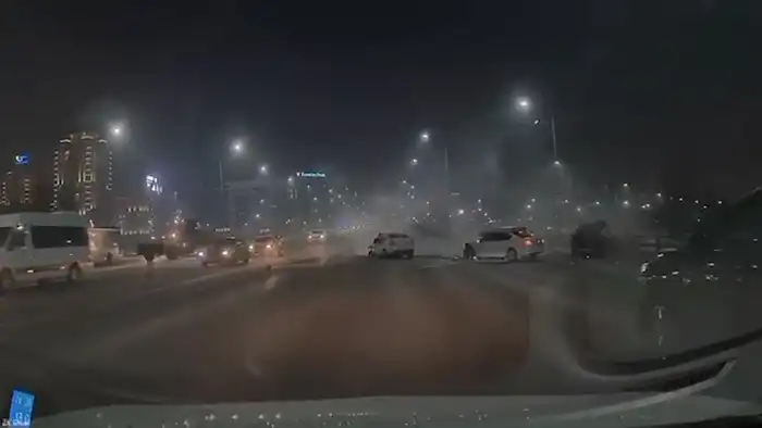 Смертельная авария на мосту Сарайшык в Астане: два человека погибли 28 января Атырау