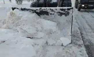 Снег убирают: 1500 единиц техники в Астане