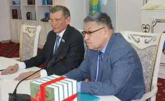 Литературная симфония: новые книги Жолтая Әлмашұлы представлены в Национальной академической библиотеке