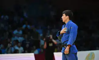 Аман Бақытжан қола жүлдегер Париж Үлкен дулыға турнирі -60 кг Джонатан Чарон