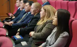 Обсуждение социальных гарантий госслужащих в контексте международной практики