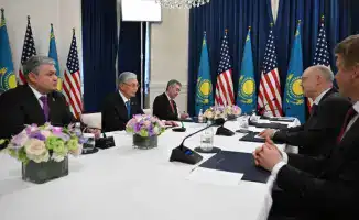 Президент Токаев подписал инвестиционное соглашение с CEO Mars на строительство завода в Алатау