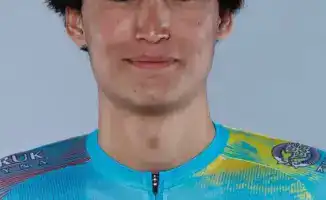 Мансур Бейсембай завоевывает серебро на чемпионате Азии по шоссейному велоспорту