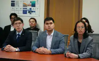 Студенты ЕНУ на встрече с Омбудсменом Казахстана о правах человека и молодежных инициативах