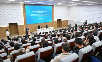 Дархан Жазықбай: Вдохновляющий маяк для студенческой молодежи в бурном море перемен