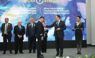 Казахстан отмечает День работников гражданской авиации: министр транспорта подводит итоги роста пассажирских перевозок и планы по расширению маршрутной сети