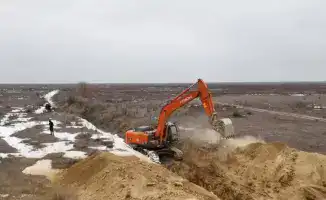 Очистка каналов в Сарысуском районе Жамбылской области для обеспечения водоснабжения крестьянских хозяйств