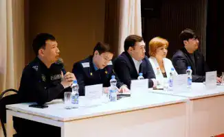 Профилактическая встреча для школьников в Астане