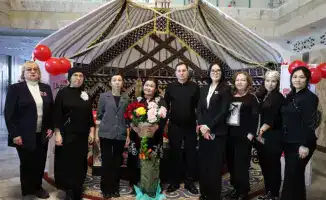 Аэропорт Жезказгана: товары села прямо на взлётной!