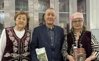 Пенсионеры Астаны отметили 95-летие Мукагали Макатаева литературным челленджем
