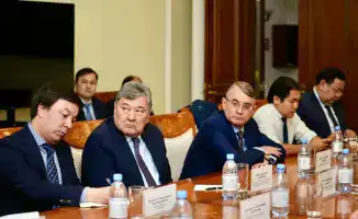 Министр энергетики Ерлан Аккенженов инициирует обсуждение стратегии реформы топливного рынка с экспертами