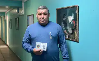 Герой Восточно-Казахстанской области удостоен награды за мужество в спасении детей из огня