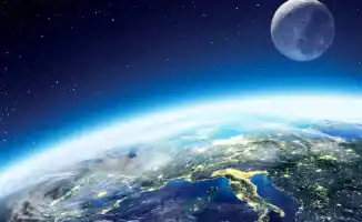 Перенос старта лунной миссии NASA ставит под угрозу планы по исследованию Луны и дальнейшему развитию космических технологий