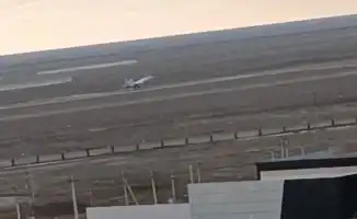 Истребитель приземлился в аэропорту Атырау: фото и видео из соцсетей