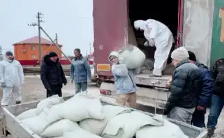Международная поддержка: 77 тонн пшеничного корма из Западно-Казахстанской области доставлены в Исатайский район