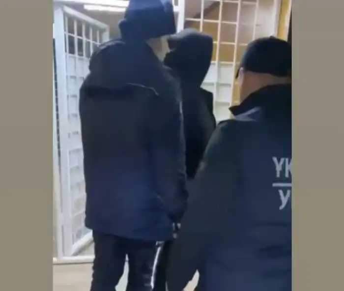 Атырау: задержаны подозреваемые в умышленном заражении ВИЧ с известным положительным статусом Атырау