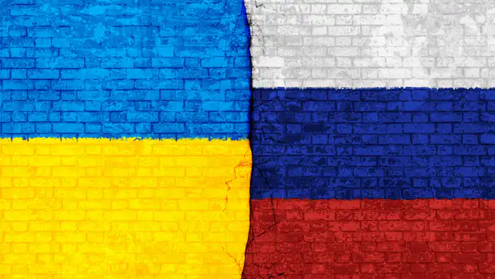 В России впервые массово объявлена ракетная тревога: режим 'ракетной опасности' введён в 13 регионах Атырау