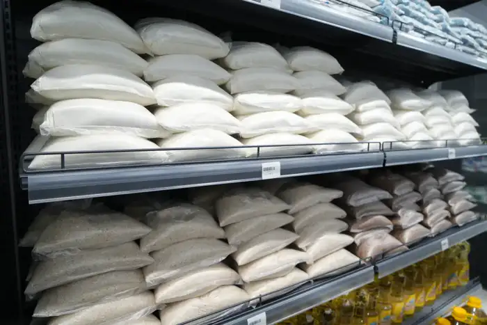 В Талдыкоргане ввели седьмой социальный магазин (3)