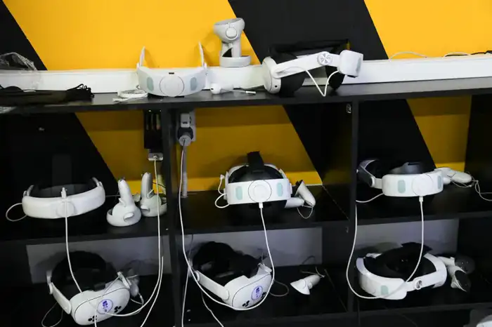 Столичные студенты пробуют профессии в VR Атырау