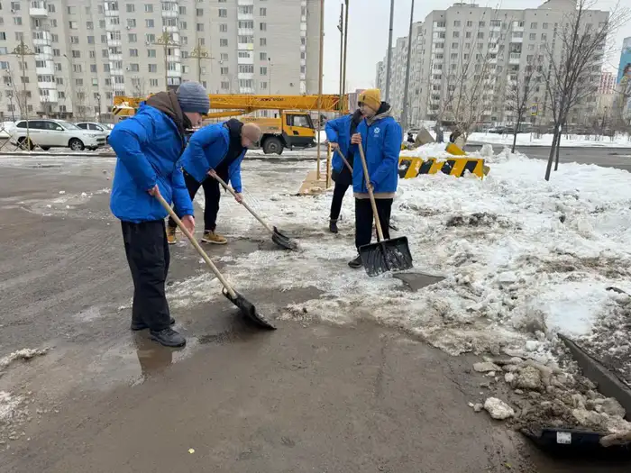 Чай и баурсаки: теплота в холодный день Атырау