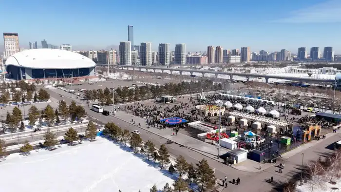 Демонстрационный заезд беспилотного автомобиля в Астане в рамках Digital Nauryz Атырау
