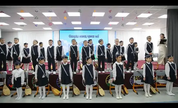 Cultural Harmony: Astana Schoolchildren Unite Through Traditional Dombra Performance Атырау