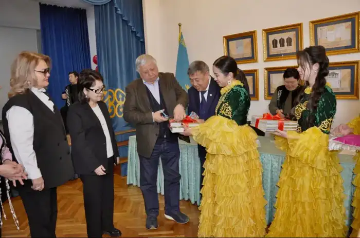 Аудиокниги со сказками на казахском языке на основе архивных записей в Алматы Атырау