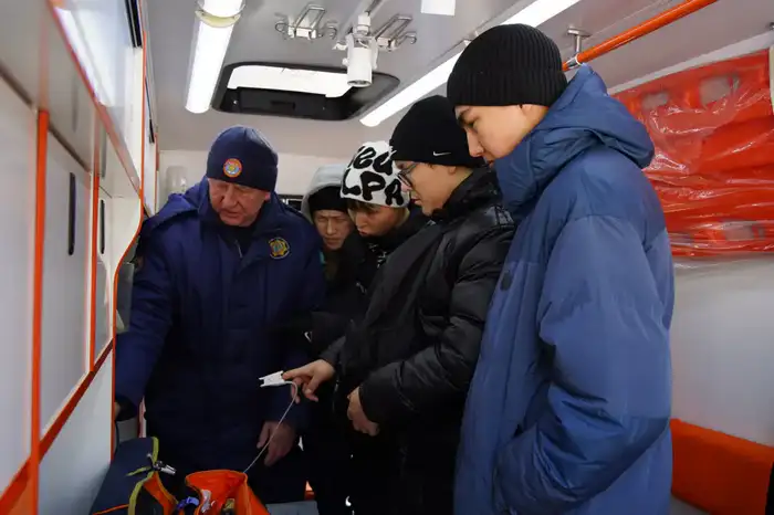 Месячник гражданской обороны в Казахстане Атырау