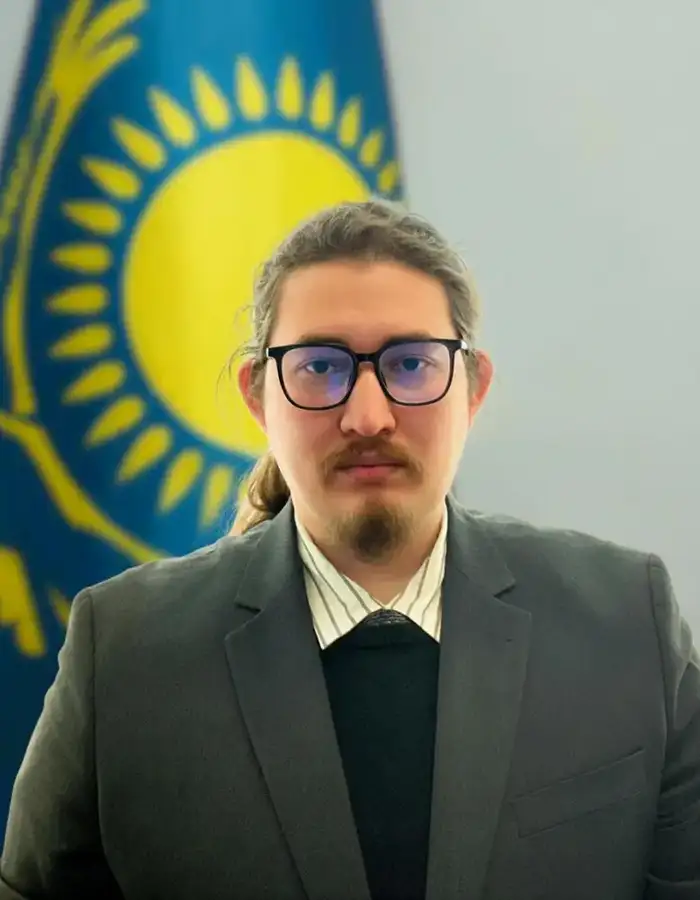 Алматхан из резерва назначен в центр образования Атырау