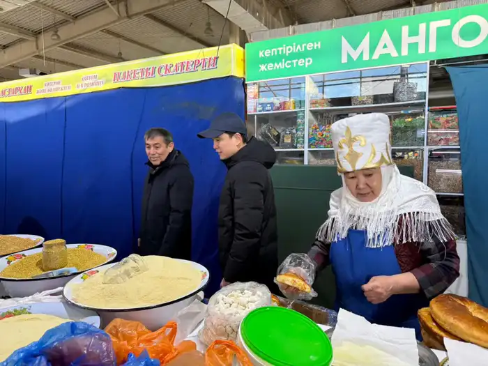 Сельскохозяйственная ярмарка в Актобе с местными производителями Атырау