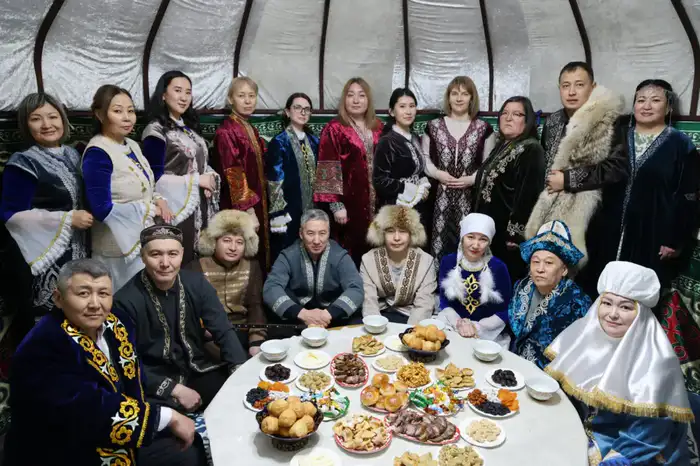 «Мост единства»: В МЧС празднуют День сплоченности и солидарности Атырау
