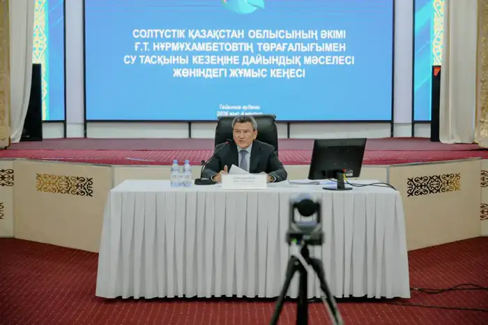 В ходе рабочей поездки аким области провел кустовое совещание с участием акимов Тайыншинского, Аккайынского, Акжарского и Уалихановского районов Атырау