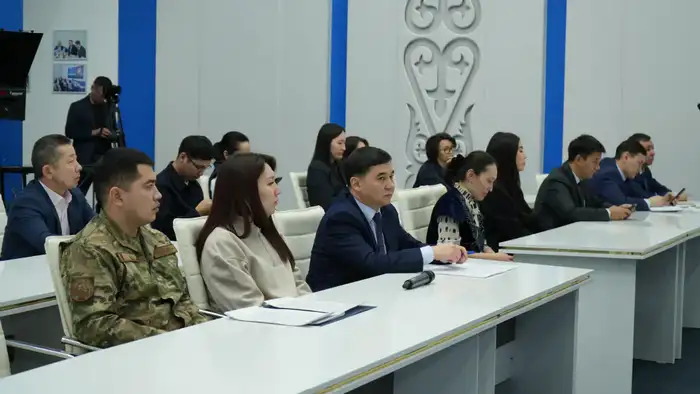 Круглый стол в Службе центральных коммуникаций при Президенте РК по подготовке к паводкам (4)