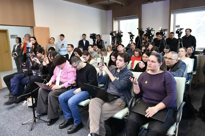 Казахстанские дипломаты работают над эвакуацией более 500 граждан из зоны конфликта на Ближнем Востоке Атырау