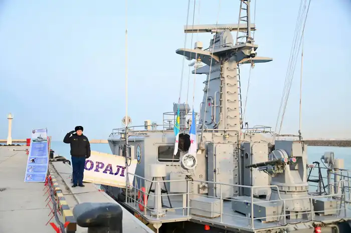 Генерал-лейтенант Каныш Абубакиров проверил боеготовность Военно-морских сил в Актау Атырау